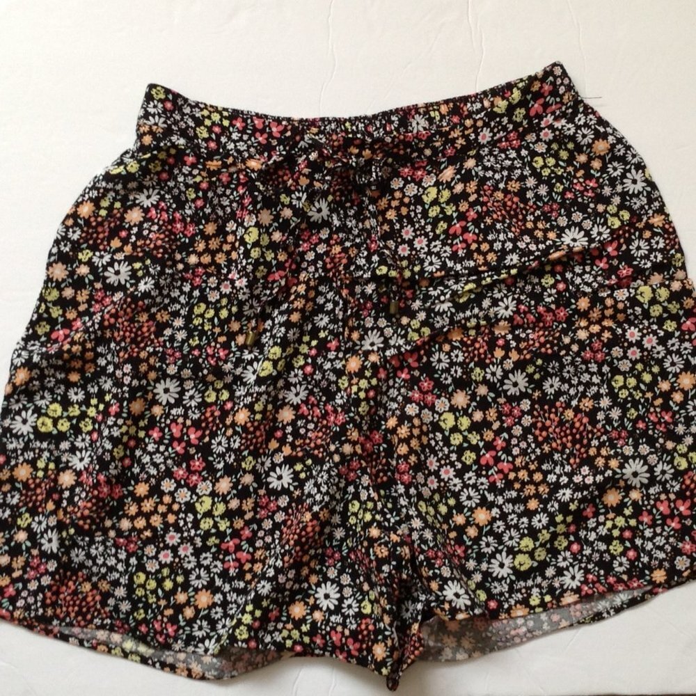 F&F Shorts Size  S Floral Multicolor Wide Leg High Waist Summer
